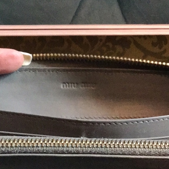 Miu Miu authentic zip around wallet - Picture 5 of 14